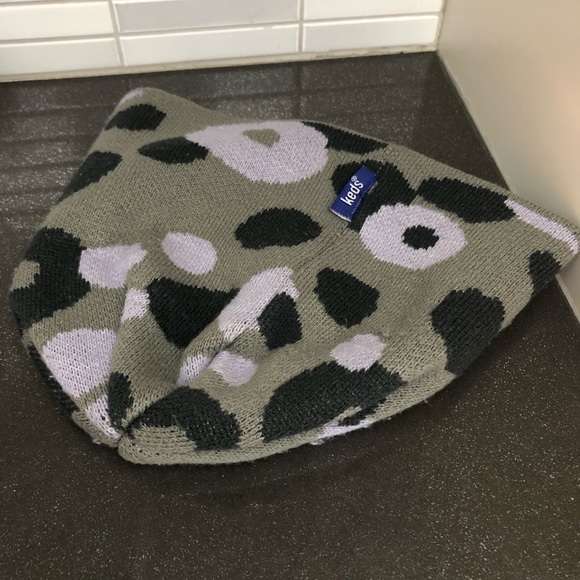 Keds youth beanie/toque - Picture 2 of 6